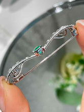 Load image into Gallery viewer, 18k gold brooch with 0.60ct emerald Zambia with diamond 💎