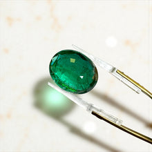 Load image into Gallery viewer, Natural Emerald 34 cts certified in Switzerland GRS Lab by SR-Takat