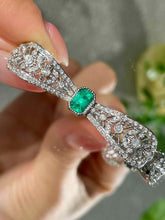 Load image into Gallery viewer, 18k gold brooch with 0.60ct emerald Zambia with diamond 💎