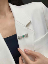 Load image into Gallery viewer, 18k gold brooch with 0.60ct emerald Zambia with diamond 💎