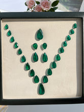 Load image into Gallery viewer, Emerald luxury Necklace with platinum Award