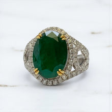 Load image into Gallery viewer, Beautiful Emerald Diamond 18k Platinum Ring by SR-Takat