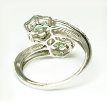 Load image into Gallery viewer, 18K Gold Ring with Emerald and Diamonds