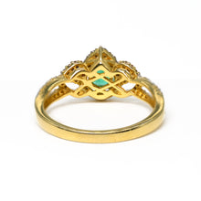 Load image into Gallery viewer, 18K Gold Ring with Emerald and Diamonds