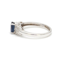 Load image into Gallery viewer, 18K Gold Ring with Blue Sapphire and Diamonds