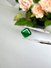 Load image into Gallery viewer, Natural Zambia No-Oil Emerald 6.52 cts Oct by SR-Takat
