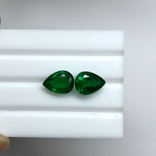 Load image into Gallery viewer, Natural Zambia No oil/Insig Emerald 10.15 cts Pear pair by SR-Takat
