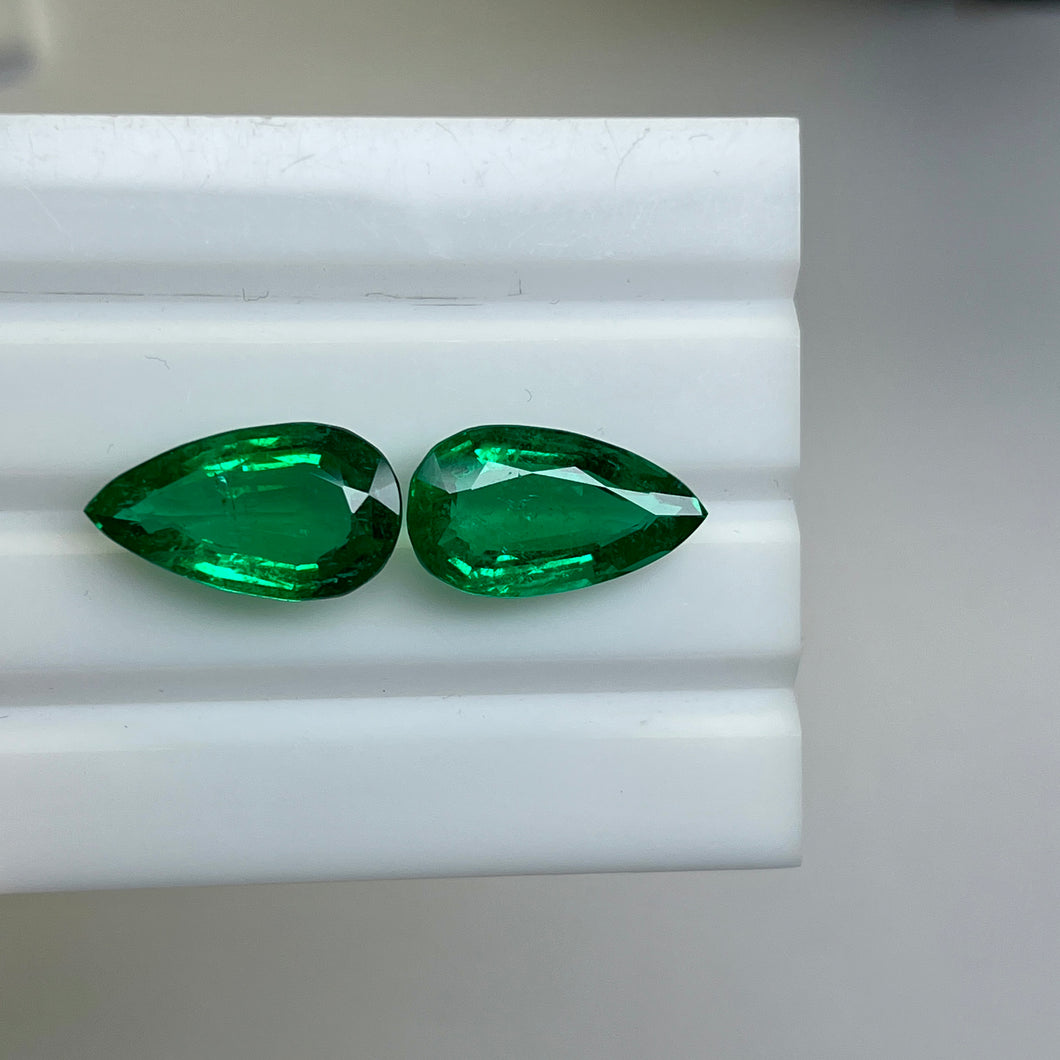 Natural Zambia Minor Emerald 15.03 cts Pear pair by SR-Takat