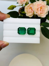 Load image into Gallery viewer, Natural Zambia Emerald 25.79 cts Octagon by SR-Takat

