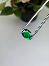 Load image into Gallery viewer, Natural Zambia Minor Emerald 4.25 cts Cus by SR-Takat

