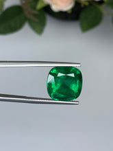 Load image into Gallery viewer, Natural Zambia Insig Emerald 10.64 cts Cus by SR-Takat
