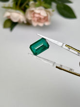 Load image into Gallery viewer, Natural Zambia Emerald 7.20 cts Octagon by SR-Takat
