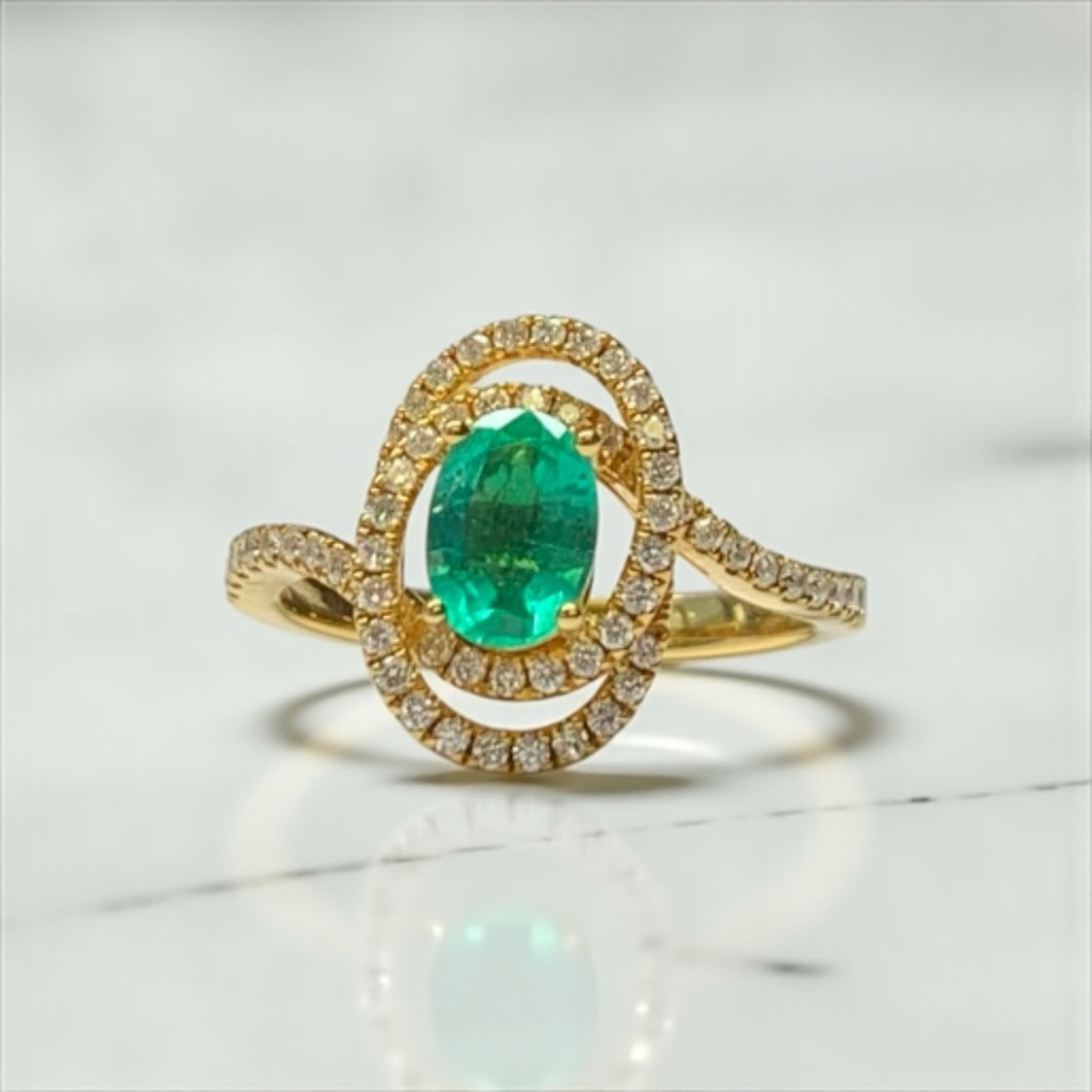 Beautiful Emerald Diamond 18k Platinum Ring by SR-Takat