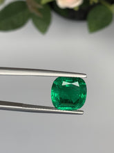 Load and play video in Gallery viewer, Natural Zambia Minor Emerald 6.07 cts Cus by SR-Takat
