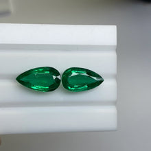 Load and play video in Gallery viewer, Natural Zambia Minor Emerald 15.03 cts Pear pair by SR-Takat
