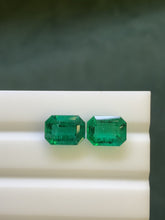Load and play video in Gallery viewer, Natural Zambia Minor Emerald 6.65 cts Octagon pair by SR-Takat
