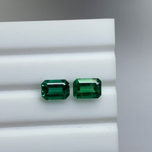 Load and play video in Gallery viewer, Natural Zambia Minor/No oil Emerald 4.61 cts Octagon pair by SR-Takat
