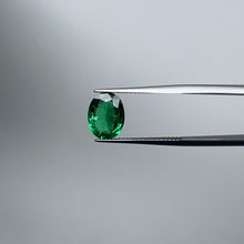 Load and play video in Gallery viewer, Natural Zambia No-Oil Emerald 2.26 cts Oval by SR-Takat

