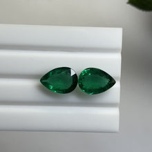 Load and play video in Gallery viewer, Natural Zambia Minor Emerald 13.84 cts Pear pair by SR-Takat
