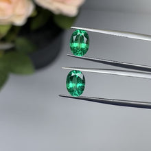 Load and play video in Gallery viewer, Natural Zambia Insignificant Emerald 3.49 cts Oval pair by SR-Takat
