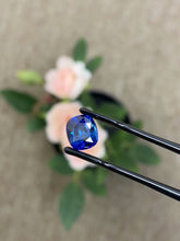 Load and play video in Gallery viewer, Natural Sapphire Heated Cylone 6.12 cts Cus by SR-Takat
