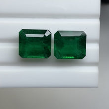 Load and play video in Gallery viewer, Natural Zambia Minor Emerald 29.40 cts Octagon pair by SR-Takat
