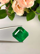 Load and play video in Gallery viewer, Natural Zambia Insignificant Emerald 38.69 cts Oct by SR-Takat
