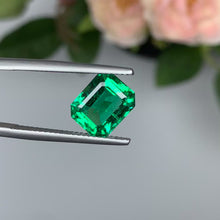 Load and play video in Gallery viewer, Natural Zambia No-Oil Emerald 3.22 cts Oct by SR-Takat
