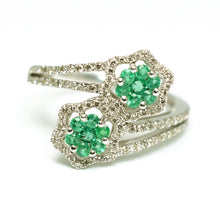Load image into Gallery viewer, 18K Gold Ring with Emerald and Diamonds
